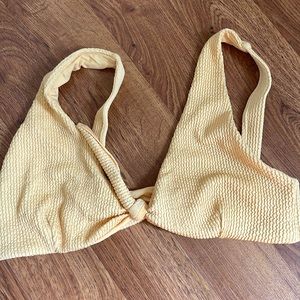 MONDAY SWIMWEAR bikini top